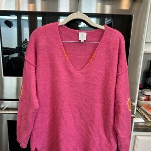J Marie  pink V-Neck Sweater with heart detail, size XS, GUC